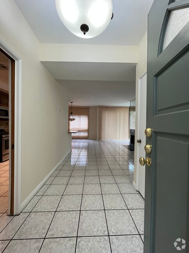 Rentals near Vermont/Beverly Station Page 2