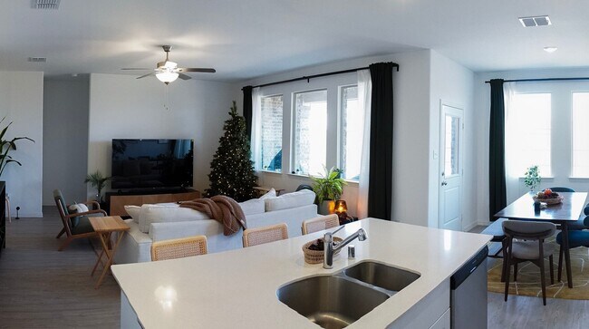 Photo - 3305 Kaufman Ct