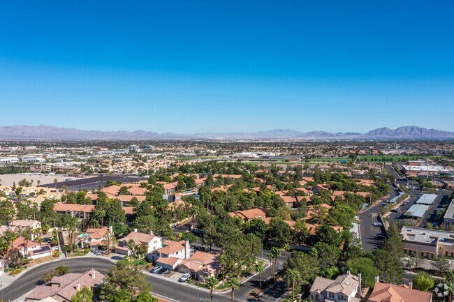 Photo - Isla At South Shores