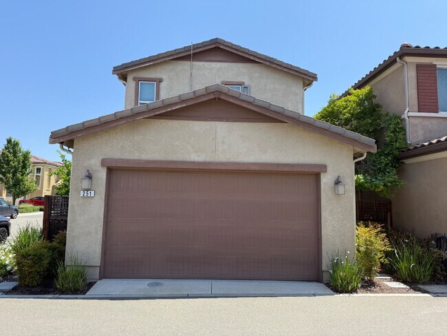 Photo - Beautiful Newer Built 3 Bed/2.5 Bath Detached Home in Great Livermore Location