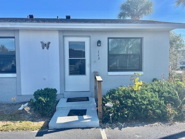 Photo - 113 Lake Villa Way