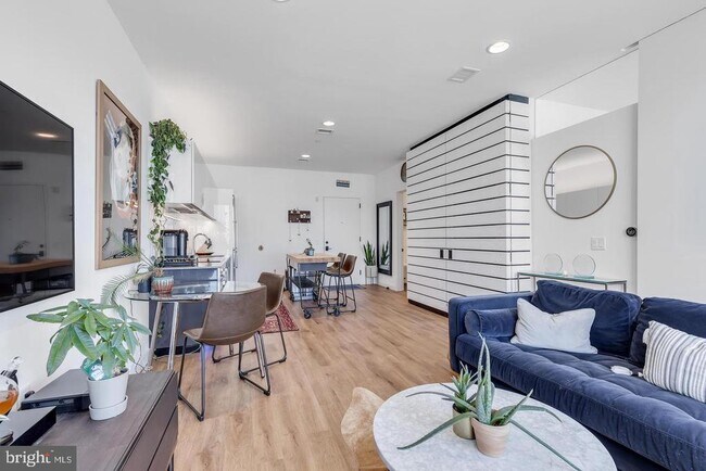 Photo - 57 N St NW Unit 329