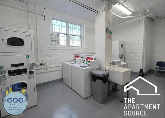 6912 N Ashland Ave Unit 6912 North Ashland Avenue