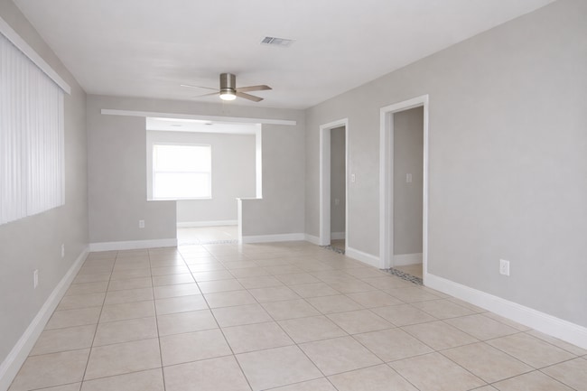 Photo - 4812 Irvington Ave