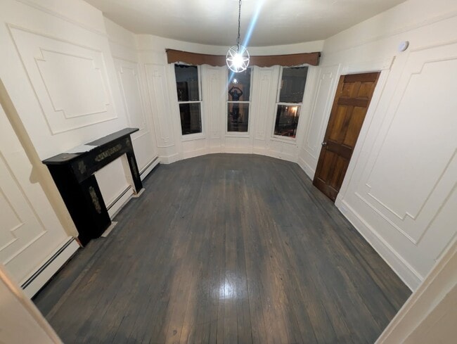 Building Photo - 44 Benkard Ave Unit 44 Benkard 2nd Floor