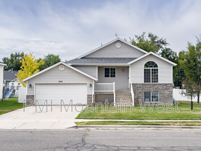 Building Photo - 2419 1850 N St