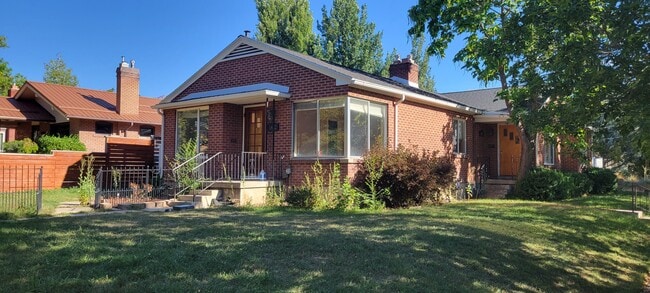 Building Photo - 1462 Stratford Ave Unit salt lake city ut 84106