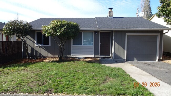 Building Photo - Newly Remodeled 3 Bedroom Ranch Style Home