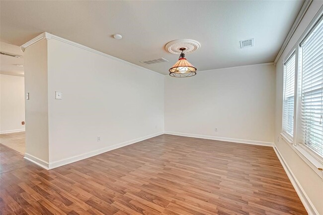 Photo - 20591 Sycamore Crest Ln