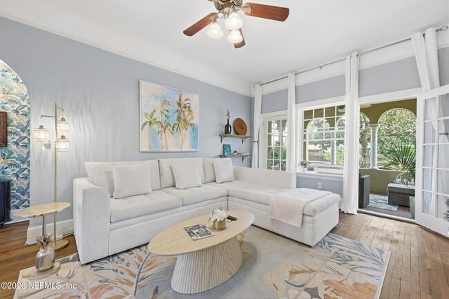 Building Photo - 1786 Challen Ave Unit 2