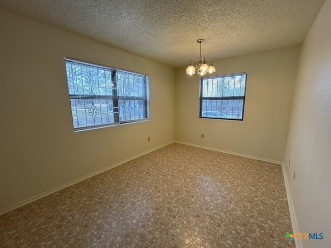 Photo - 3422 Chisholm Trail