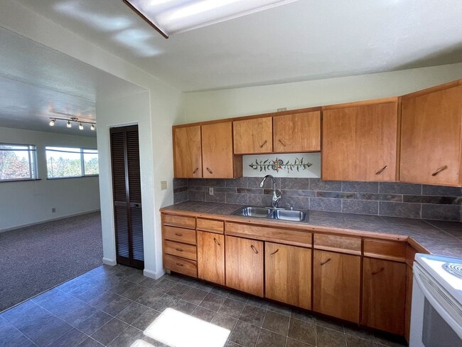 Photo - Charming 2-Bedroom Detached ADU in Myrtle ...