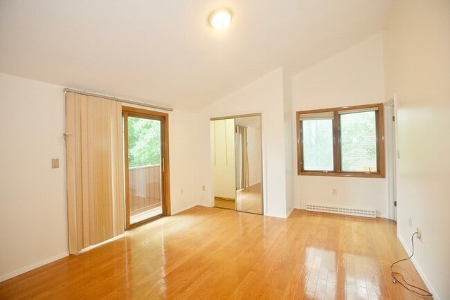 Photo - 54 Drumlin Rd