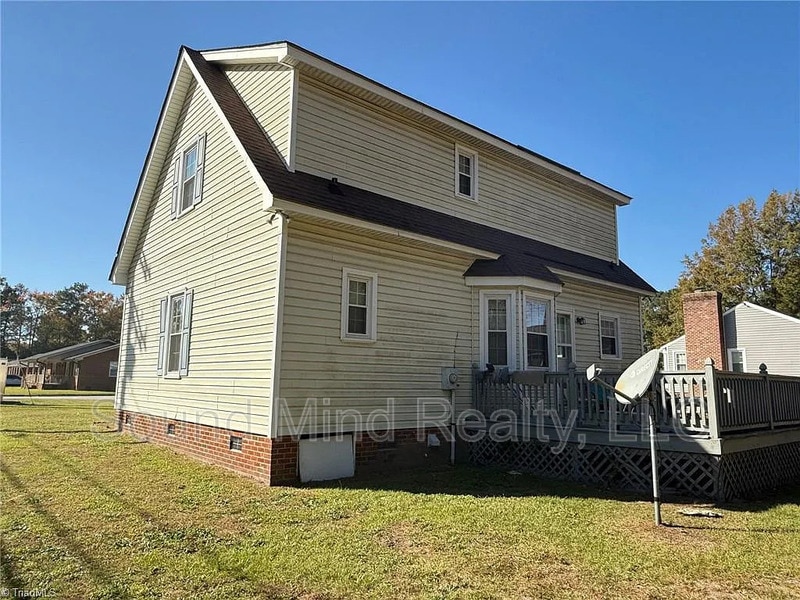 Photo - 933 Beechwood Dr House