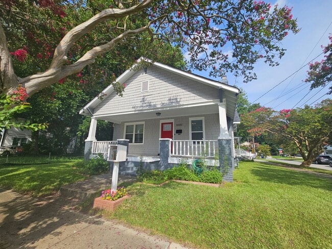 Photo - 3000 Peronne Ave