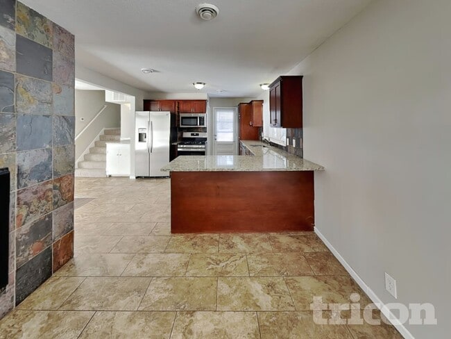 Photo - 13516 Grand Ave