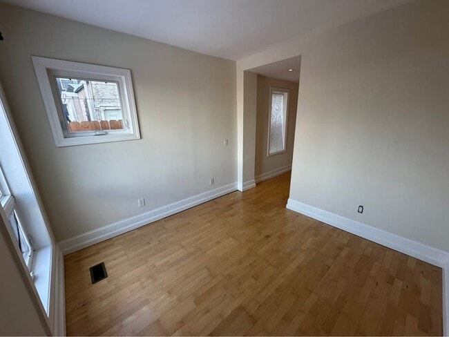 Photo - 2213 Federal St