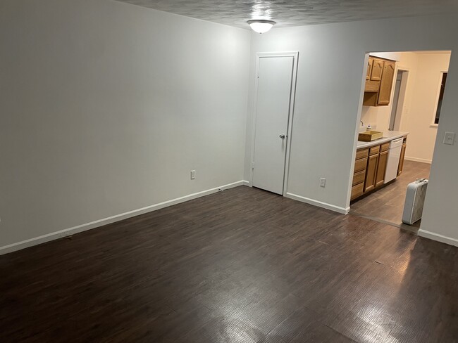 720 Armstrong Rd