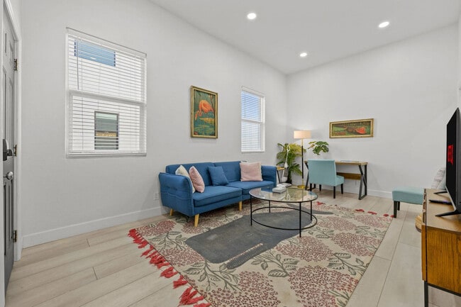 Photo - 1862 6th St Unidad ID1287528P