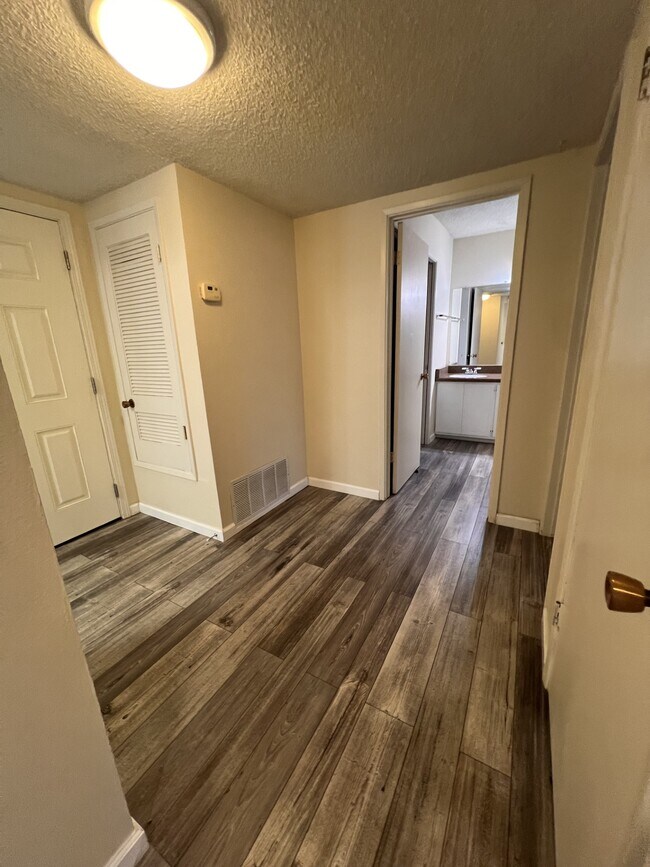 Photo - 302 Pleasant St