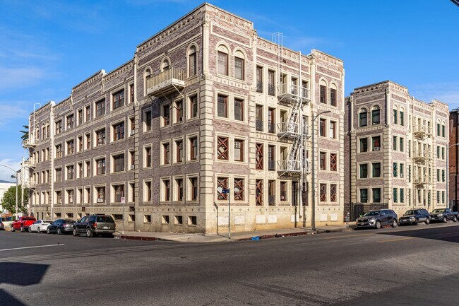 Photo - 2121 James M Wood Blvd Condo Unit 221
