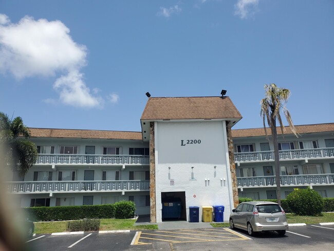 Photo - 2200 Springdale Blvd Unit 306
