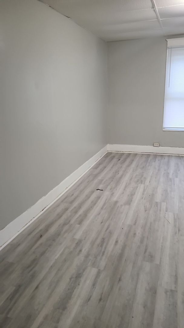 2418 E Memorial Dr Unit 1