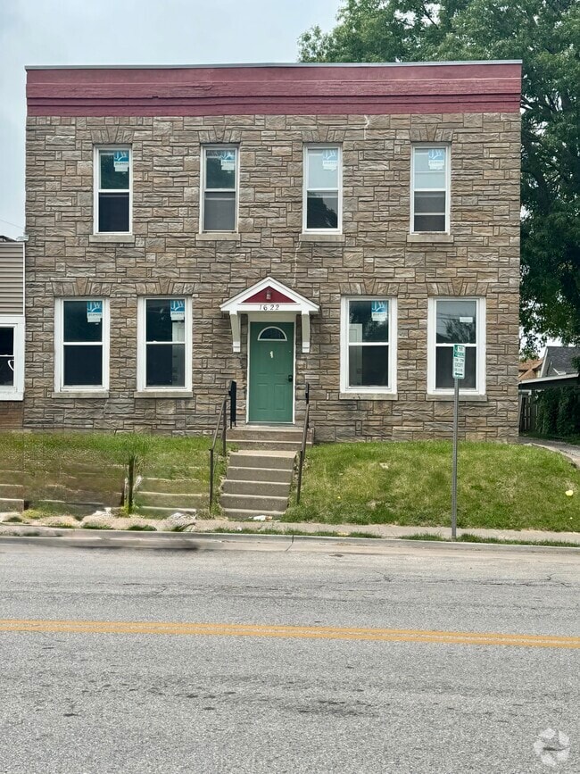 Building Photo - 1622 Washington St Rental