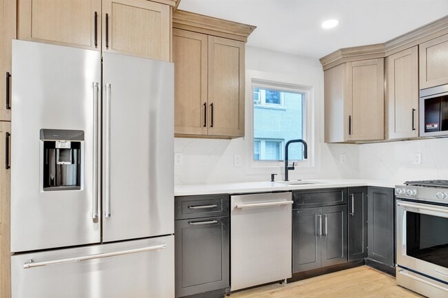 Photo - 7809 Broadway Unit 1