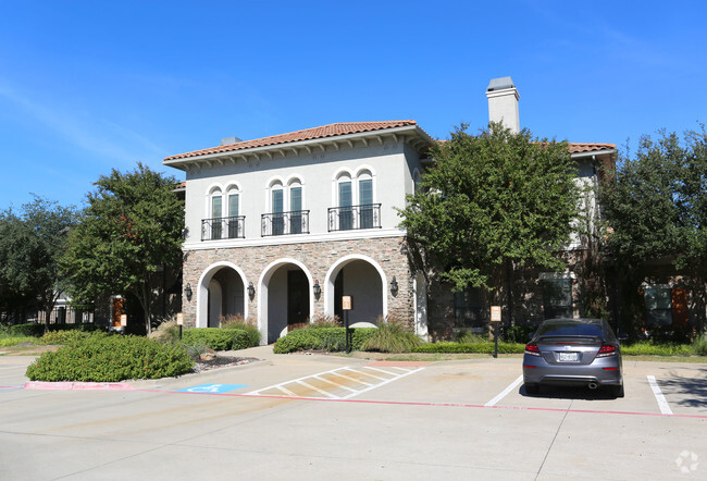 Building Photo - The Cortona Rental