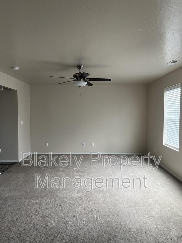 Photo - 13521 Palm Beach Dr