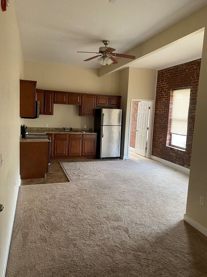 Downtown loft apartment, one bedroom one bath - Downtown loft apartment, one bedroom one bath