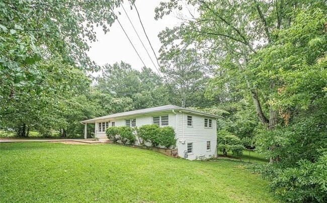 960 Old Canton Rd