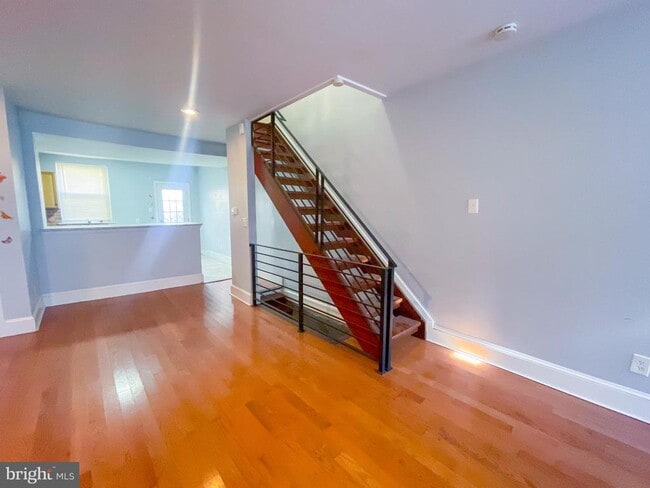 Photo - 2113 Mountain St