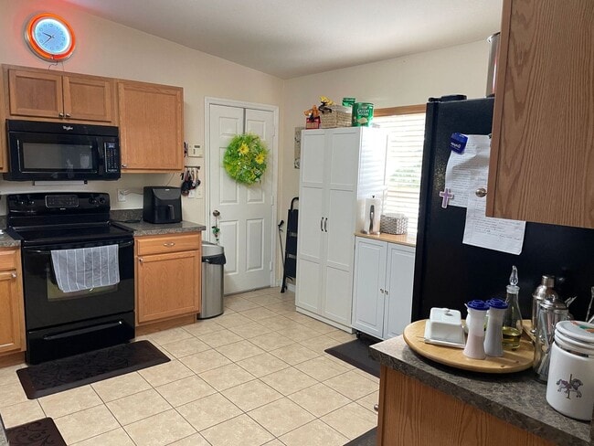 Photo - 1034 Glencove Ave NW