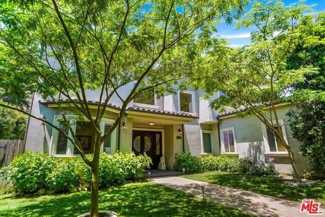 Photo - 1701 Roscomare Rd