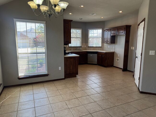 Photo - 505 SW 164th Ter