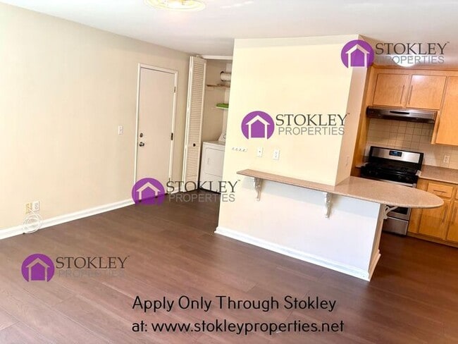 Photo - 1412 Kinross Ct