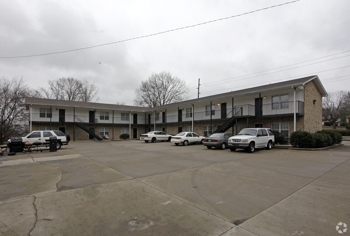 Photo - Hickory Place Apartments