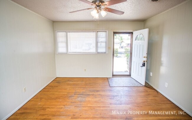 Photo - 4411 45th St