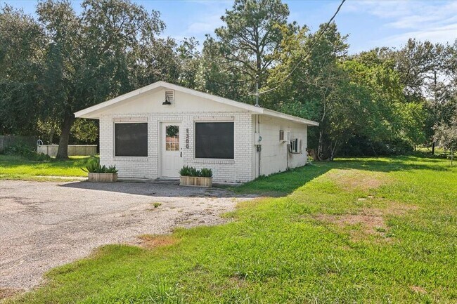 Photo - 1300 Kansas Ave S House