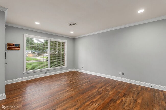 Photo - 317 Haynes Ave