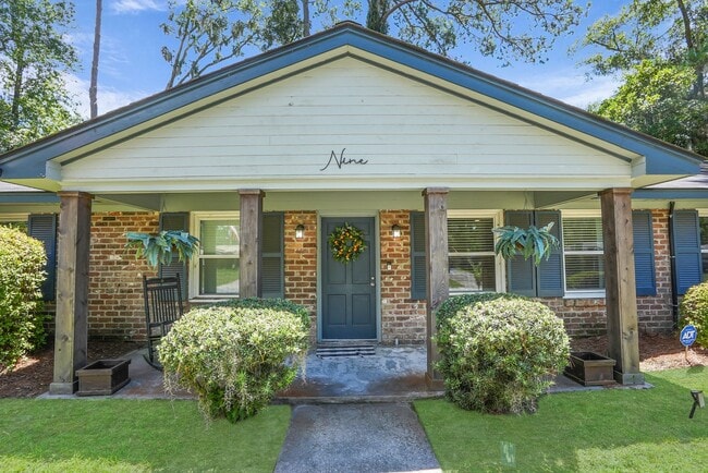 Photo - Fully Furnished Home in the Heart of Southside Savannah!