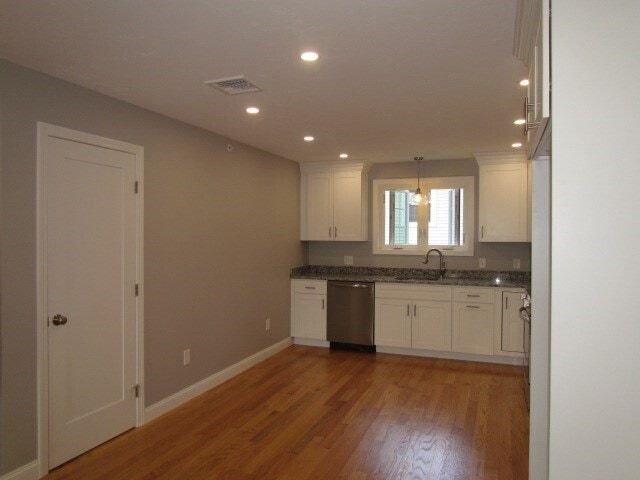 Photo - 1093 Main St Unidad 3
