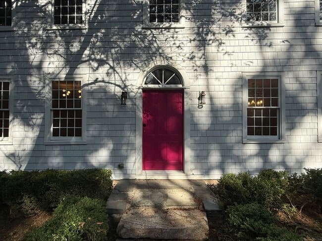 Building Photo - 332 Belden Hill Rd
