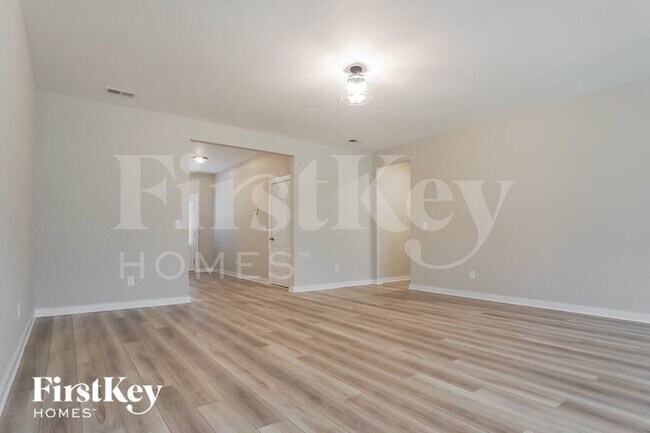 48 Crossroads Cir