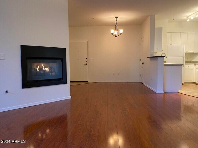 Photo - 1701 E Colter St Unit 323