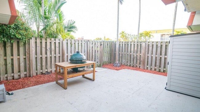 Photo - 3211 Gardens East Dr