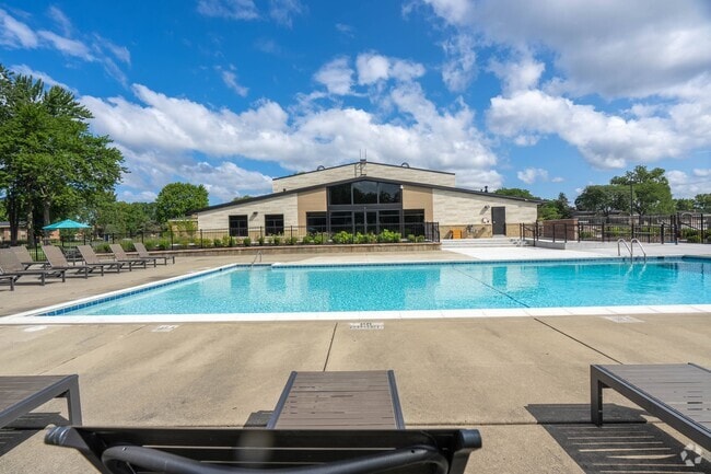Building Photo - Somerset Park Rental