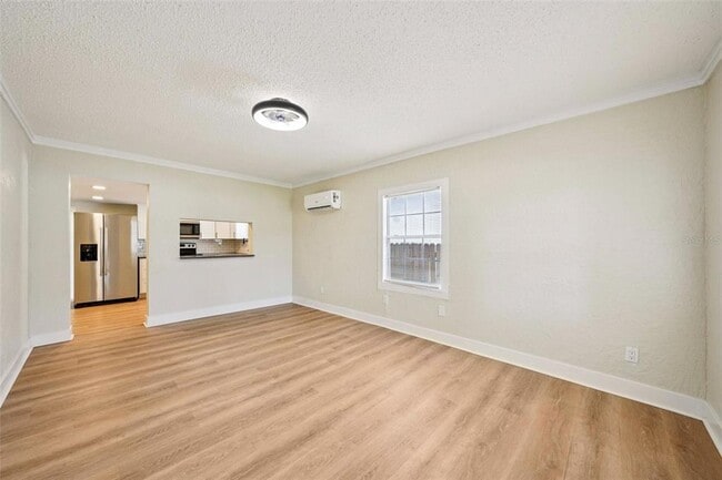 Photo - 5502 40th St N